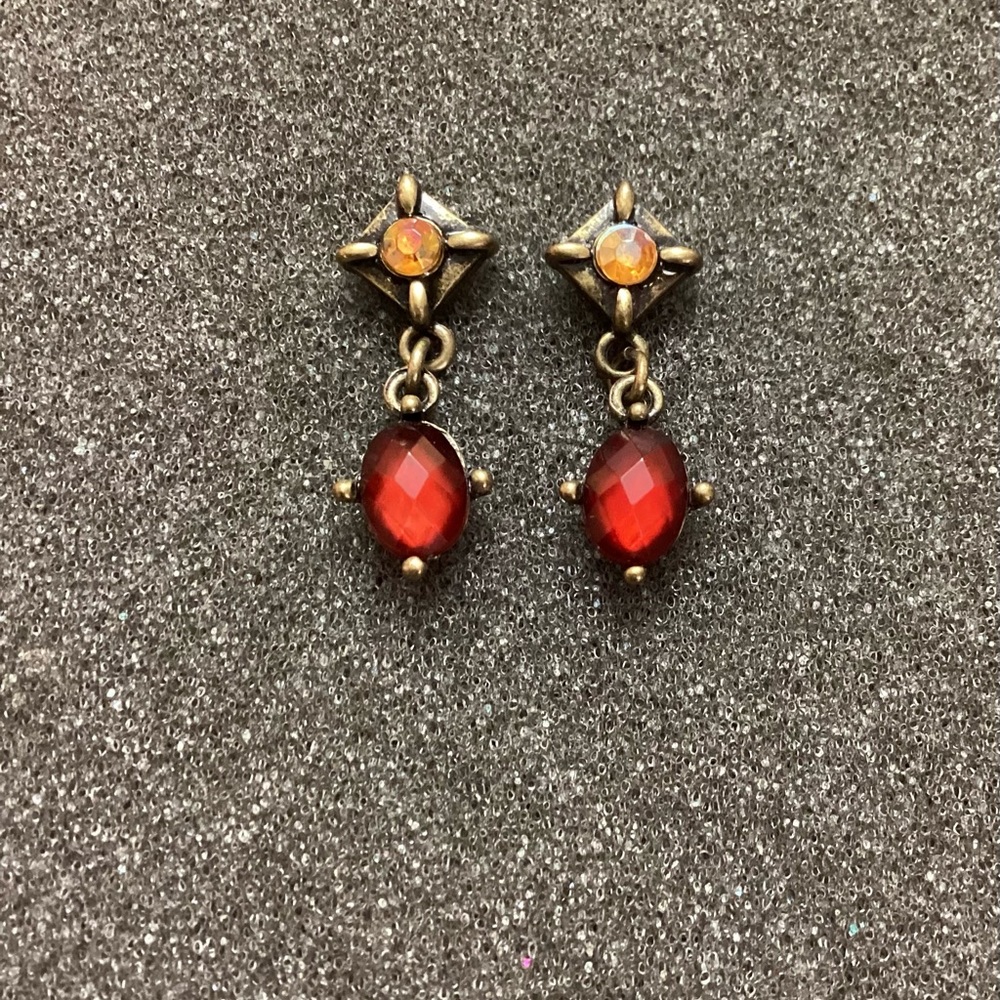 🚦3-$25🚦 New Dangle Earrings